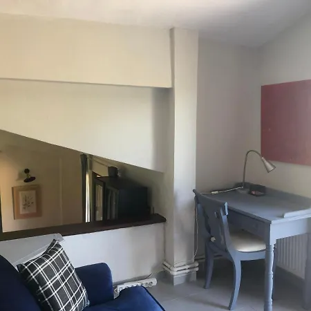 On Iznik With Its Own Private